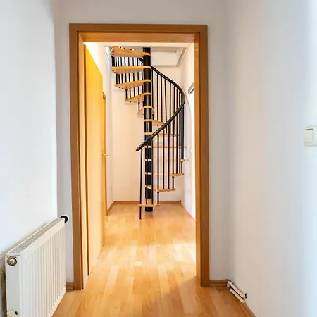 Ostseebad-karlshagen-geraeumige-ferienwohnung-herbst شقة