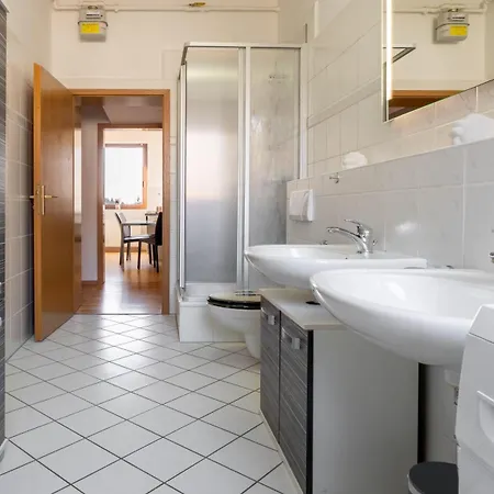 شقة Ostseebad-karlshagen-geraeumige-ferienwohnung-herbst *